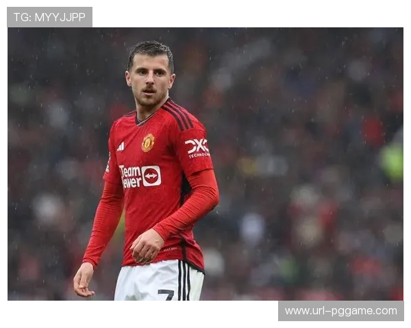 曼联逆转胜水晶宫，战术调整见效结束低迷